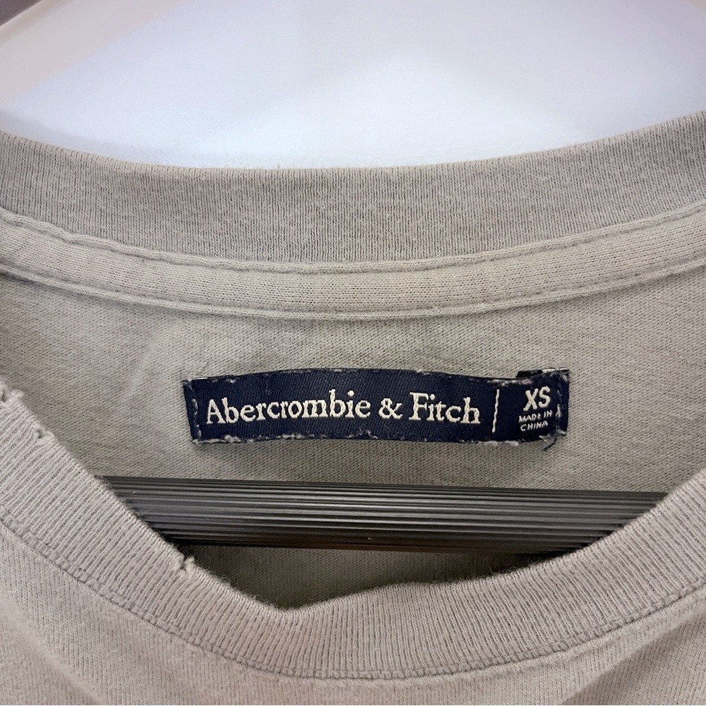 Y2K A&F Embroidery Patch Tee - Picture 6 of 8